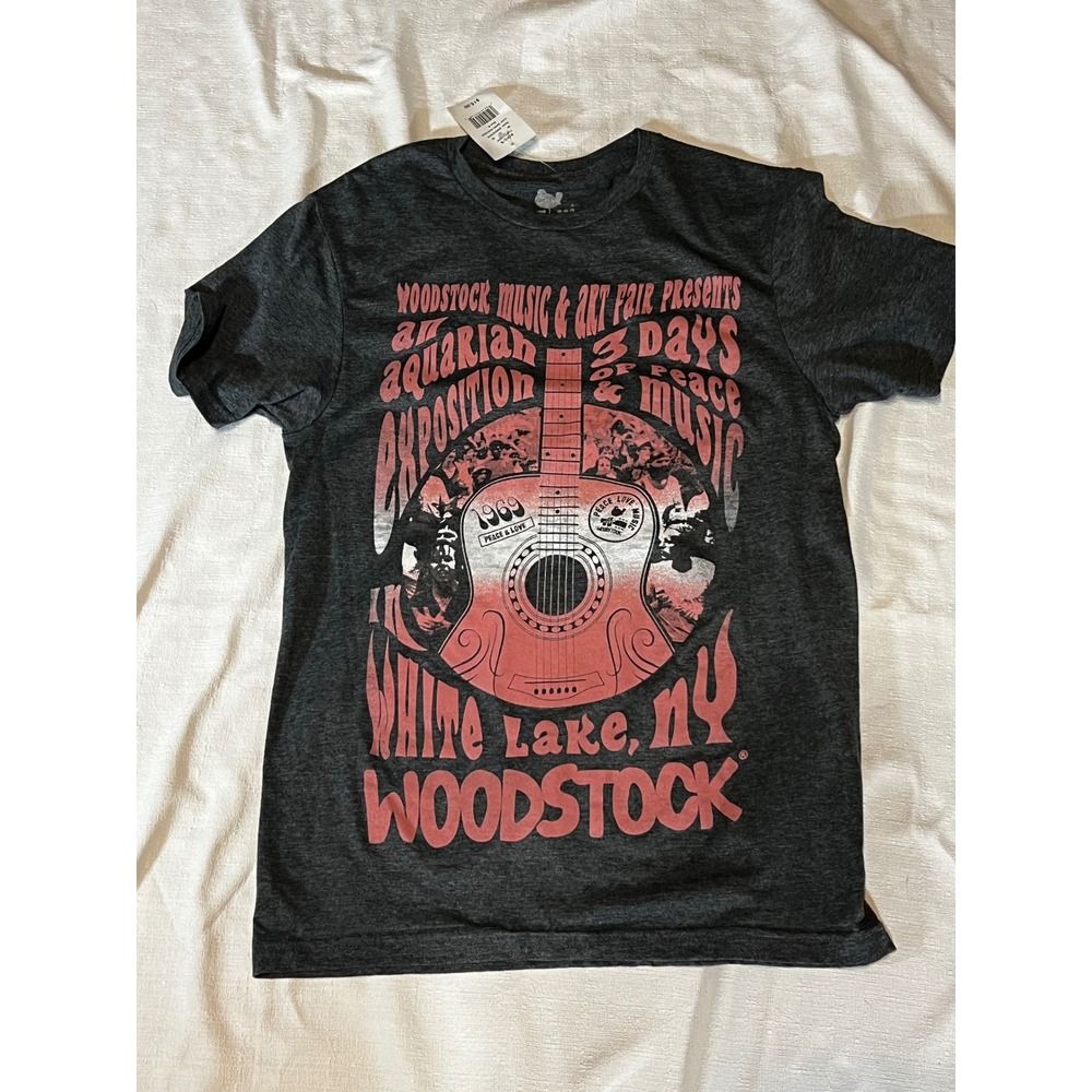 NWT Woodstock 1969 Music Festival Graphic T-Shirt Charcoal Heather Pink Guitar